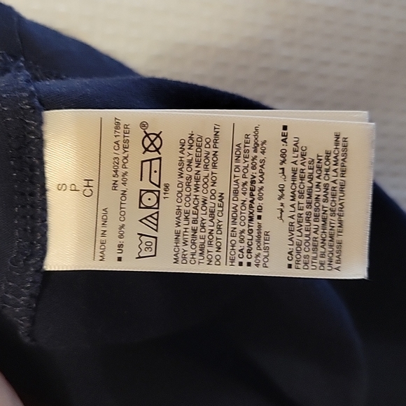 Old Navy 2022 United States Tee - Picture 2 of 4